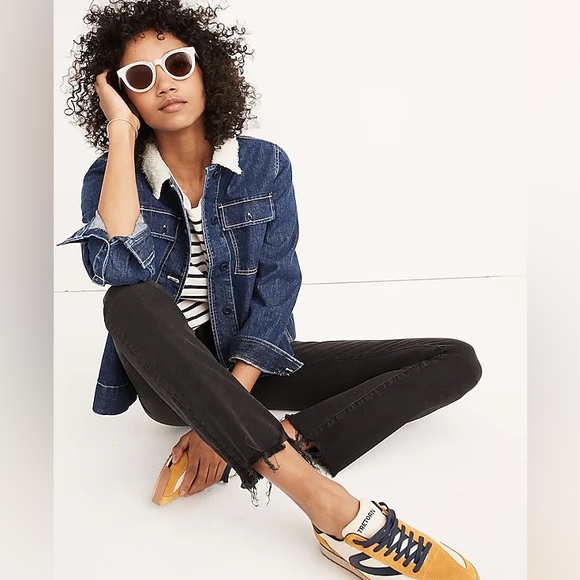 Madewell Cali Demi-Boot Jeans in Berkeley Black: Chewed-Hem Edition - Picture 2 of 9